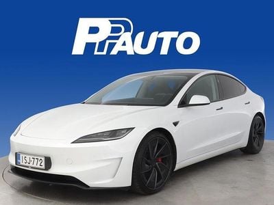 Valkoinen Käytetty 2024 Tesla Model 3 Performance Sedan | 50 490 €