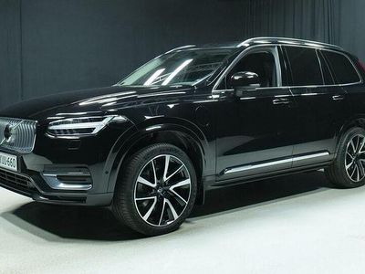 Musta Käytetty 2023 Volvo XC90 Performance Katumaasturi | 58 900 € (Hieman kallis)