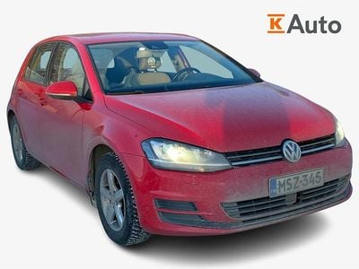 Käytetty VW Golf VII Comfortline 110 HP (80 kW) 2016 Punainen Viistoperä