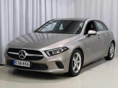 Harmaa Käytetty 2019 Mercedes A180 Business Viistoperä | 17 900 € (Perustarjous)