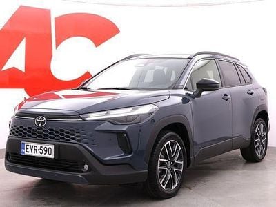 Harmaa Käytetty 2025 Toyota Corolla Cross Katumaasturi | 44 990 € (Kallis)