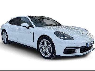 Käytetty 2020 Porsche Panamera 4 Sedan | 59 800 € (Perustarjous)