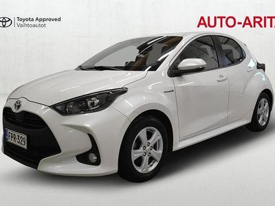 Käytetty Toyota Yaris Hybrid Active 116 HP (85 kW) 2020 Viistoperä