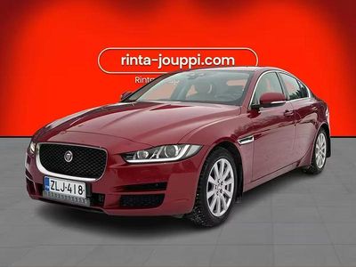 Käytetty Jaguar XE Business Edition 2016 Punainen Sedan