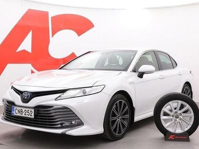 Käytetty Toyota Camry Style 218 HP (160 kW) 2019 Valkoinen Sedan