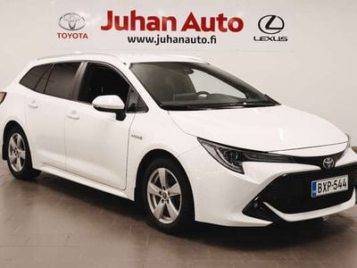 Valkoinen Käytetty 2019 Toyota Corolla Active Farmari | 18 990 € (Perustarjous)