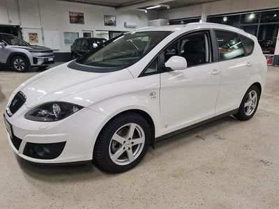 Käytetty Seat Altea XL Copa 105 HP (77 kW) 2012 Valkoinen Tila-auto