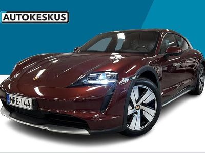 Punainen Käytetty 2023 Porsche Taycan Cross Turismo Farmari | 67 390 €