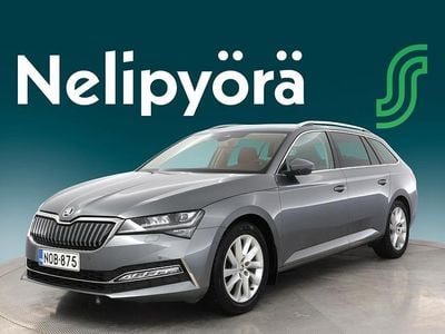 Käytetty Skoda Superb Style 218 HP (160 kW) 2022 Harmaa Farmari