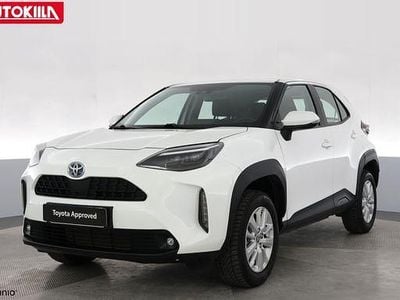 Käytetty Toyota Yaris Cross Active 116 HP (85 kW) 2022 Valkoinen Katumaasturi