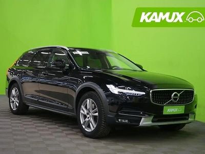 Käytetty Volvo V90 CC 190 HP (139 kW) 2019 Musta Farmari