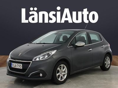 Harmaa Käytetty 2015 Peugeot 208 Active Viistoperä | 6 380 € (Perustarjous)