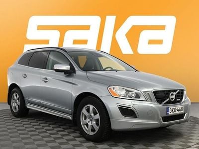 Käytetty 2013 Volvo XC60 R-Design Katumaasturi | 23 800 € (Perustarjous)