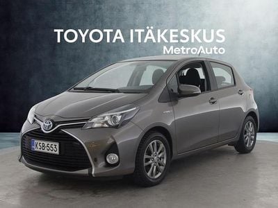 Harmaa Käytetty 2016 Toyota Yaris Hybrid Active Viistoperä | 14 390 € (Perustarjous)