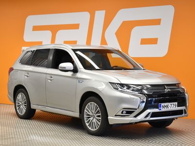 käytetty Mitsubishi Outlander P-HEV Business X 4WD 5P ** Juuri tullut! / Koukku / BLIS / 360° kamera / LED / Navi / Lisälämmitin / Tikkinahat / KeyLessGo **