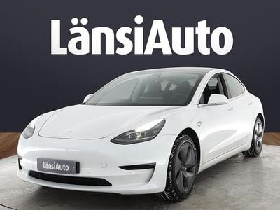 Käytetty 2020 Tesla Model 3 Standard Range Plus Sedan | 26 850 € (Hieman kallis)