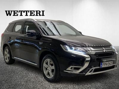 Musta Käytetty 2019 Mitsubishi Outlander P-HEV Intense Katumaasturi | 13 900 € (Supertarjous)