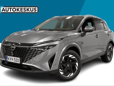 Harmaa Käytetty 2024 Nissan Qashqai N-Connecta Katumaasturi | 32 900 € (Kallis)