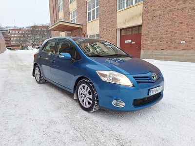Käytetty Toyota Auris Sol 90 HP (66 kW) 2010 Sininen Viistoperä