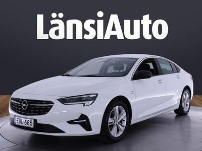 Käytetty Opel Insignia Innovation 200 HP (147 kW) 2022 Valkoinen Viistoperä
