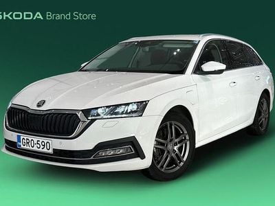 Käytetty Skoda Octavia Style 204 HP (150 kW) 2021 Farmari