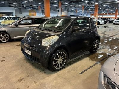 Käytetty Toyota iQ 68 HP (50 kW) 2012 Viistoperä