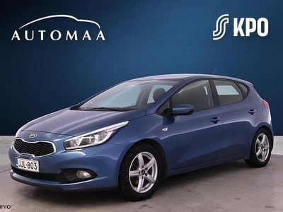Käytetty Kia Ceed LX 99 HP (72 kW) 2015 Sininen Viistoperä