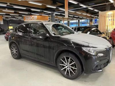 Käytetty 2017 Alfa Romeo Stelvio Super Katumaasturi | 22 400 €