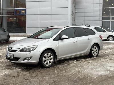 Käytetty Opel Astra Sport 140 HP (102 kW) 2012 Farmari