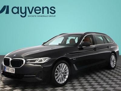 Musta Käytetty 2022 BMW 530e Farmari | 41 900 €