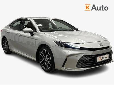 Käytetty Toyota Camry Executive 178 HP (130 kW) 2025 Harmaa Sedan