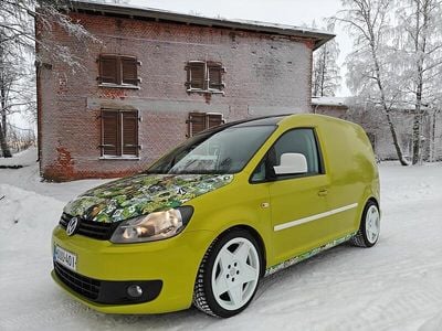 Käytetty VW Caddy 102 HP (75 kW) 2011 Valkoinen Tila-auto