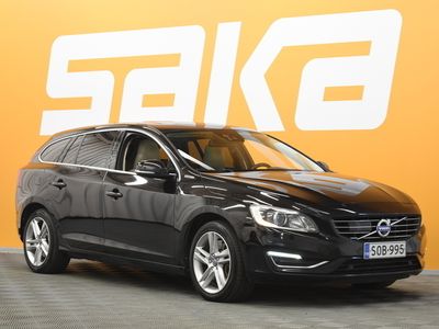 käytetty Volvo V60 D6 AWD Summum plug in hybrid aut ** Webasto / Kattoluukku / BLIS / ACC / Premium sound / Vetokoukku **