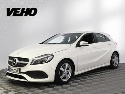 Käytetty Mercedes A180 AMG line 122 HP (89 kW) 2015 Valkoinen Viistoperä