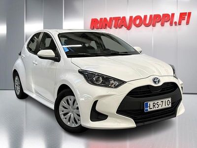 Käytetty Toyota Yaris Hybrid Active 116 HP (85 kW) 2022 Valkoinen Viistoperä