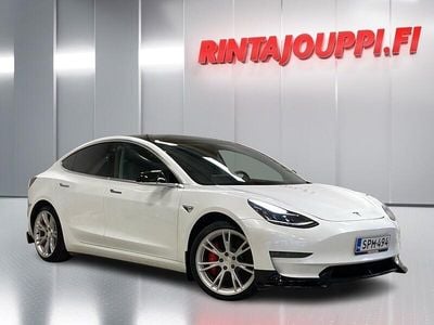 Käytetty Tesla Model 3 Performance 355 kW (483 HP) 2019 Sedan