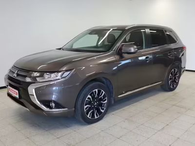 Mitsubishi Outlander P-HEV