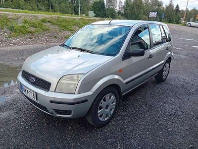 käytetty Ford Fusion 1,4 75hv Trend M5 5-ov