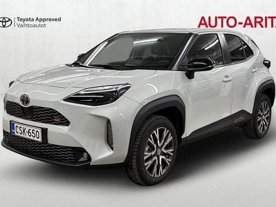 Käytetty Toyota Yaris Cross Sport 116 HP (85 kW) 2023 Met. harmaa Katumaasturi