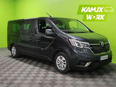 Hopea / harmaa Käytetty 2022 Renault Trafic Tila-auto | 31 400 €