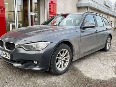 käytetty BMW 320 320 F31 Touring i TwinPower Turbo A Limited xDrive Edition - Suomi-auto, Urheiluistuimet edessä, Vetokoukku, elektronisesti auton alle taittuva