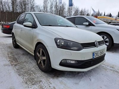 Käytetty VW Polo Trendline 75 HP (55 kW) 2016 Valkoinen Viistoperä