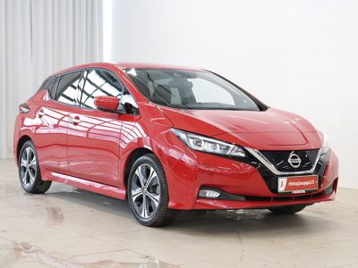 käytetty Nissan Leaf N-Connecta 40 kWh - 3kk lyhennysvapaa - Ilmainen kotiintoimitus! - J. autoturva