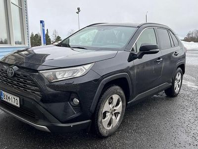 Musta Käytetty 2019 Toyota RAV4 Multidrive S Katumaasturi | 28 900 € (Perustarjous)