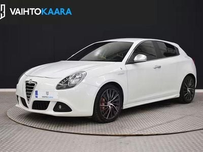 Käytetty Alfa Romeo Giulietta Quadrifoglio Verde 235 HP (172 kW) 2010 Viistoperä
