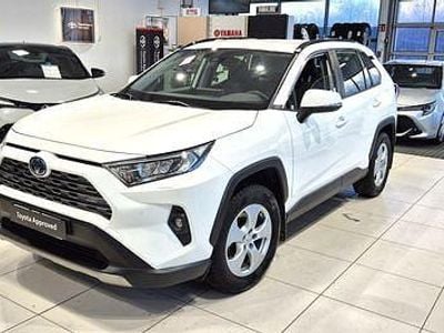 Käytetty Toyota RAV4 Edition 176 HP (129 kW) 2022 Valkoinen Katumaasturi