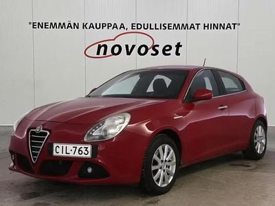 Käytetty Alfa Romeo Giulietta 170 HP (125 kW) 2011 Punainen Viistoperä