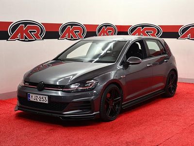 Harmaa Käytetty 2017 VW Golf VII GTI Viistoperä | 23 400 € (Kallis)