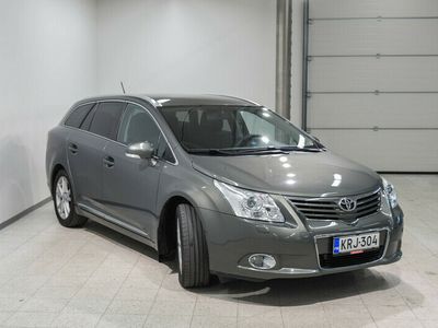 käytetty Toyota Avensis 1,8 Valvematic Sol Edition Wagon Multidrive S - Varma valinta ! Vakionopeudensäädin, Peruustustutkat