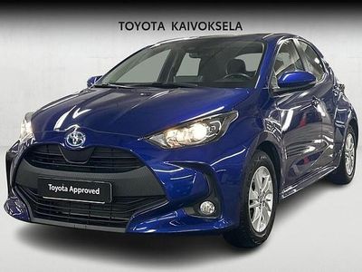 Sininen Käytetty 2024 Toyota Yaris Hybrid Active Viistoperä | 21 990 € (Perustarjous)